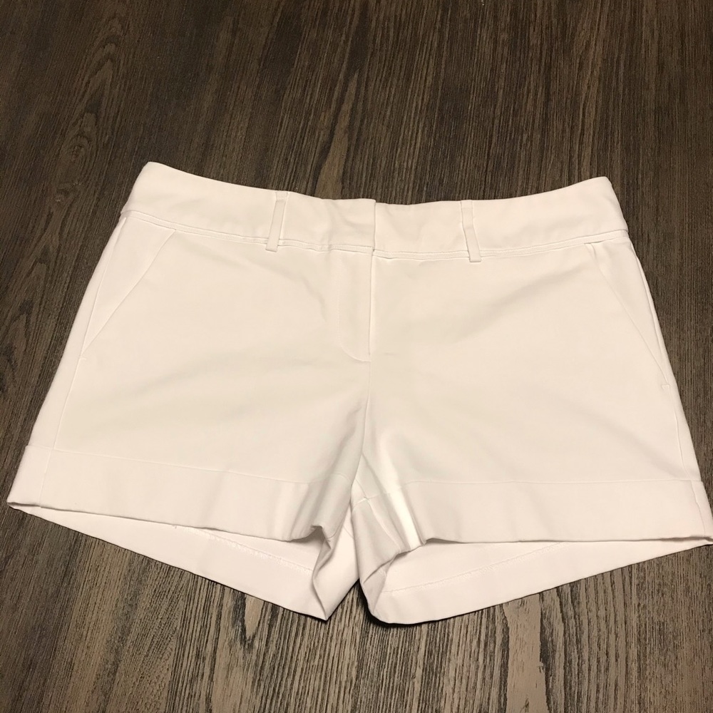 White Shorts Size 12 New York & Company